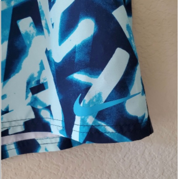 Men’s Nike Swim Trunks Size Medium - Picture 4 of 6